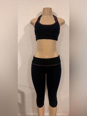 bebe Black Sports Bra and Leggings Set with Pink Piping Y2K